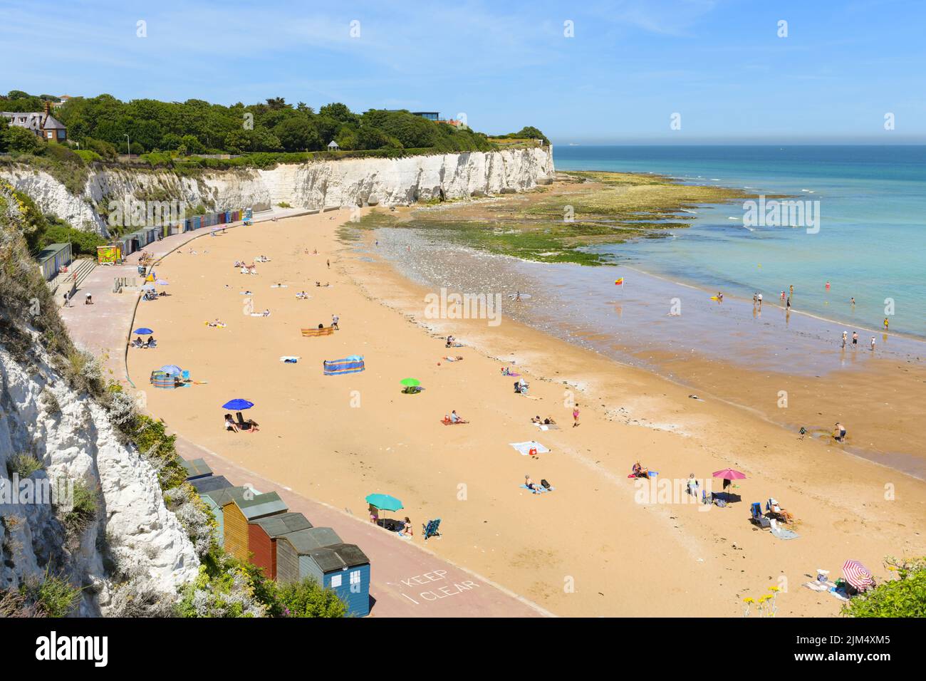 Stone Bay, Broadstairs, Kent, Inghilterra, Regno Unito in estate Foto Stock