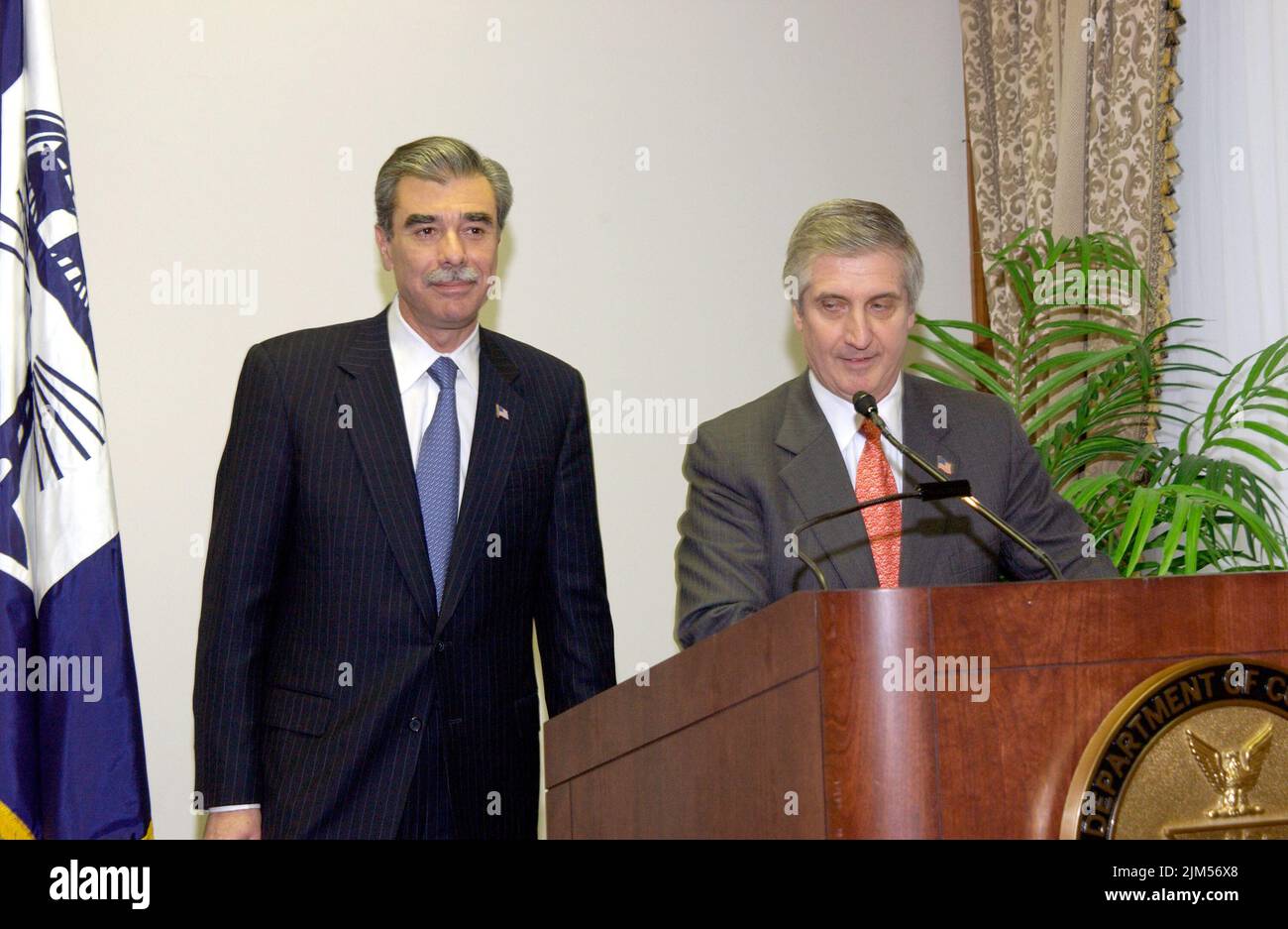 Ufficio del Segretario - giuramento al Segretario Carlos Gutierrez Foto Stock