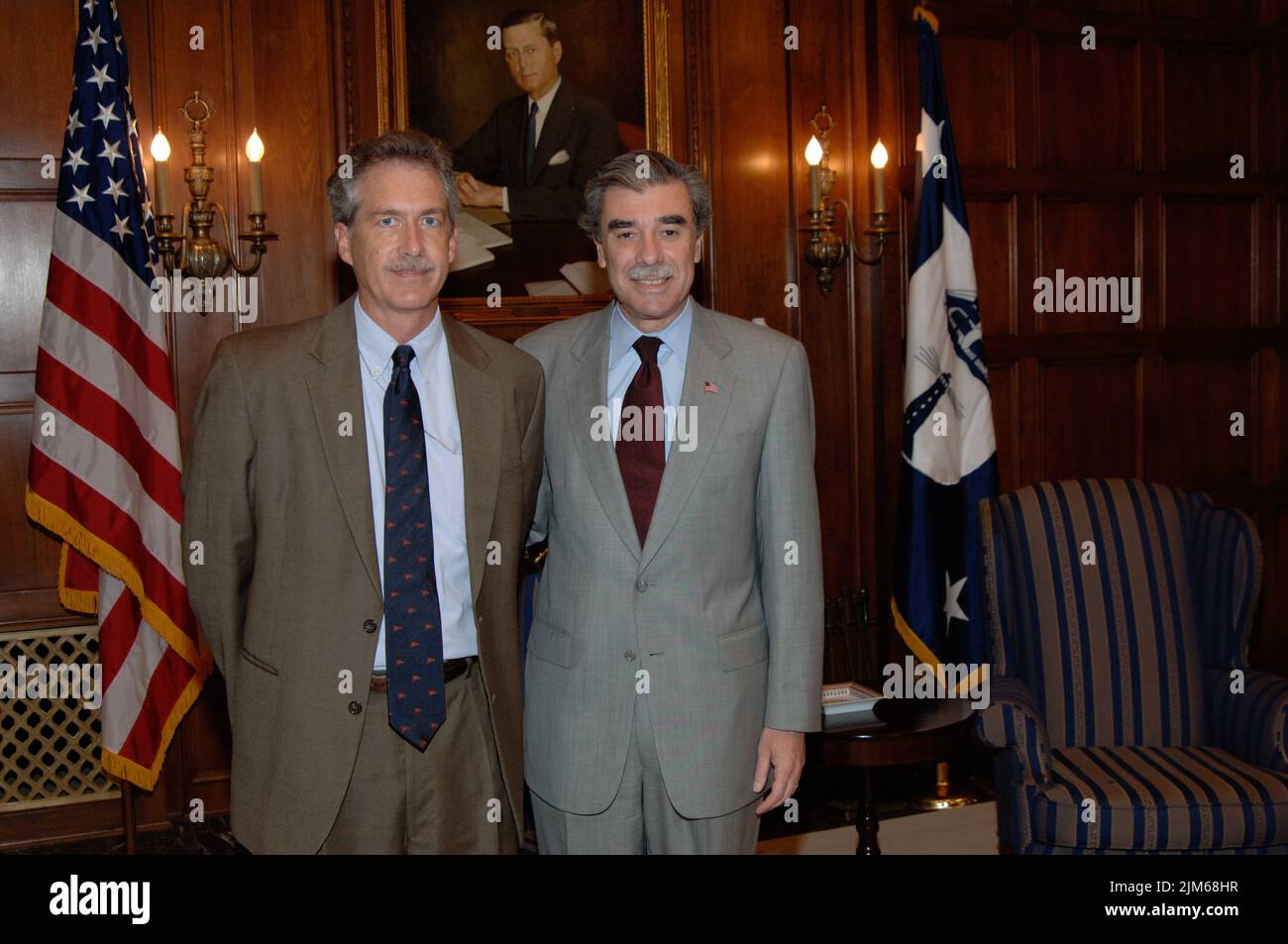 Ufficio del Segretario - Segretario Carlos Gutierrez con Ambasciatore degli Stati Uniti in Russia Des. William J. Burns Foto Stock