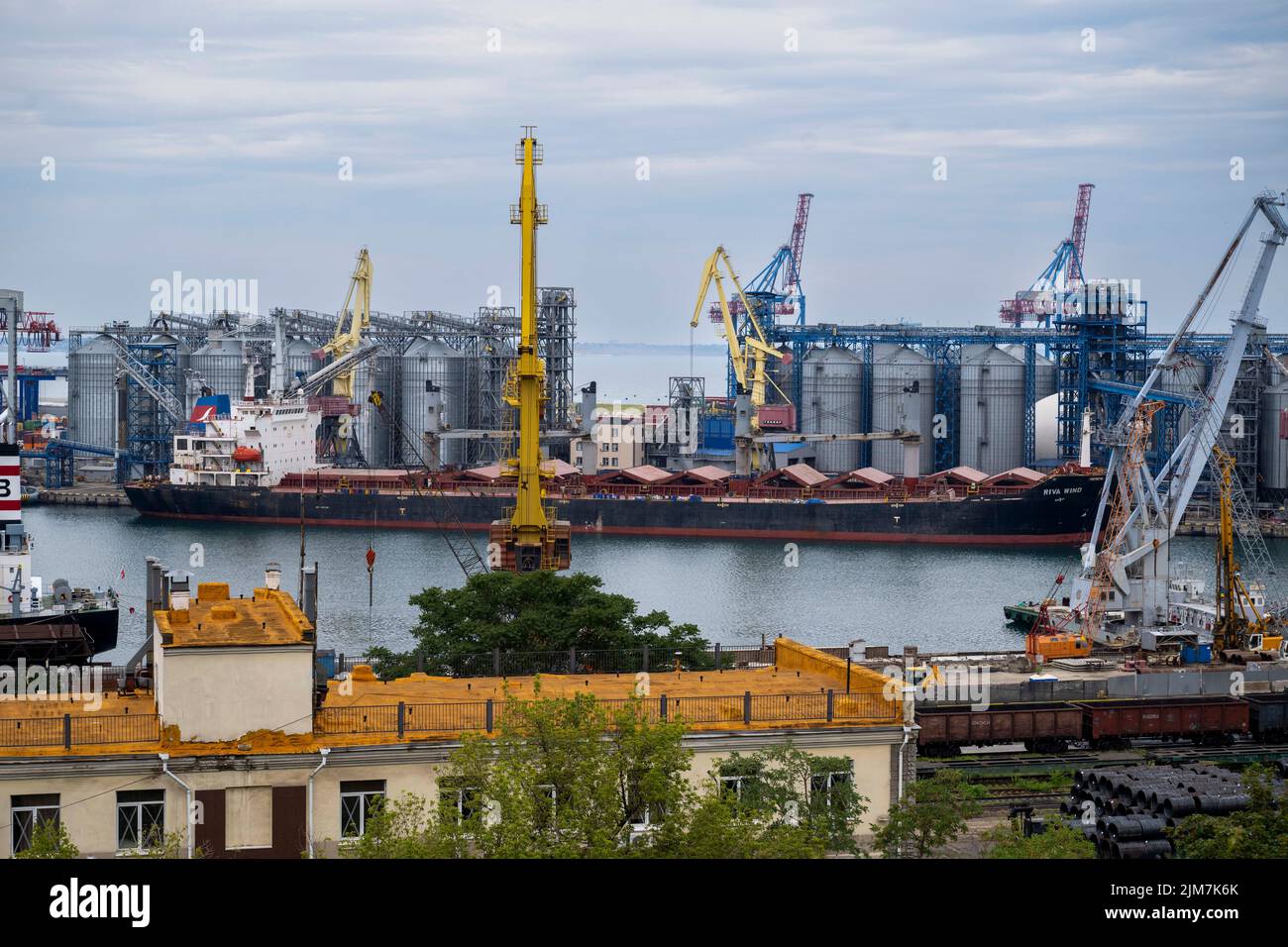 Odessa, Ucraina. PIC mostra le navi Cargo in attesa di lasciare il porto di Odessa Foto Stock