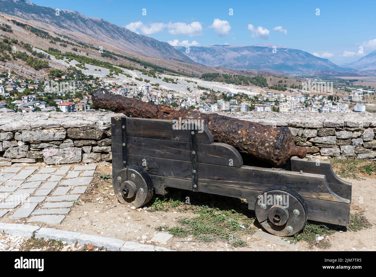 Vecchio Cannon al castello di Gjirokaster in Albania Foto Stock