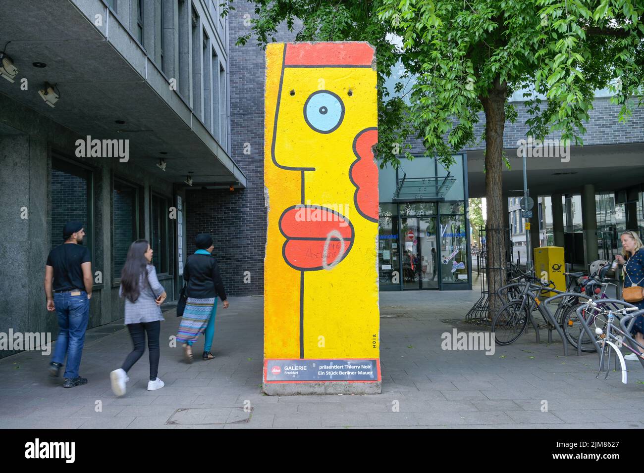 Berliner Mauer, Kunst, Thierry Noir, am Salzhaus, Francoforte sul meno, Hessen, Germania Foto Stock