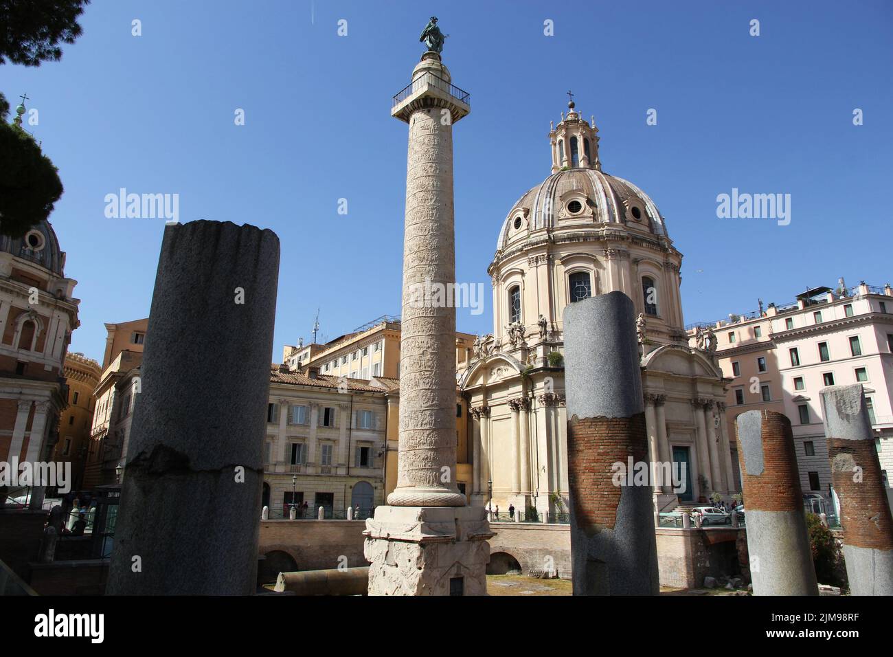 Fra le antiche rovine di Roma Foto Stock