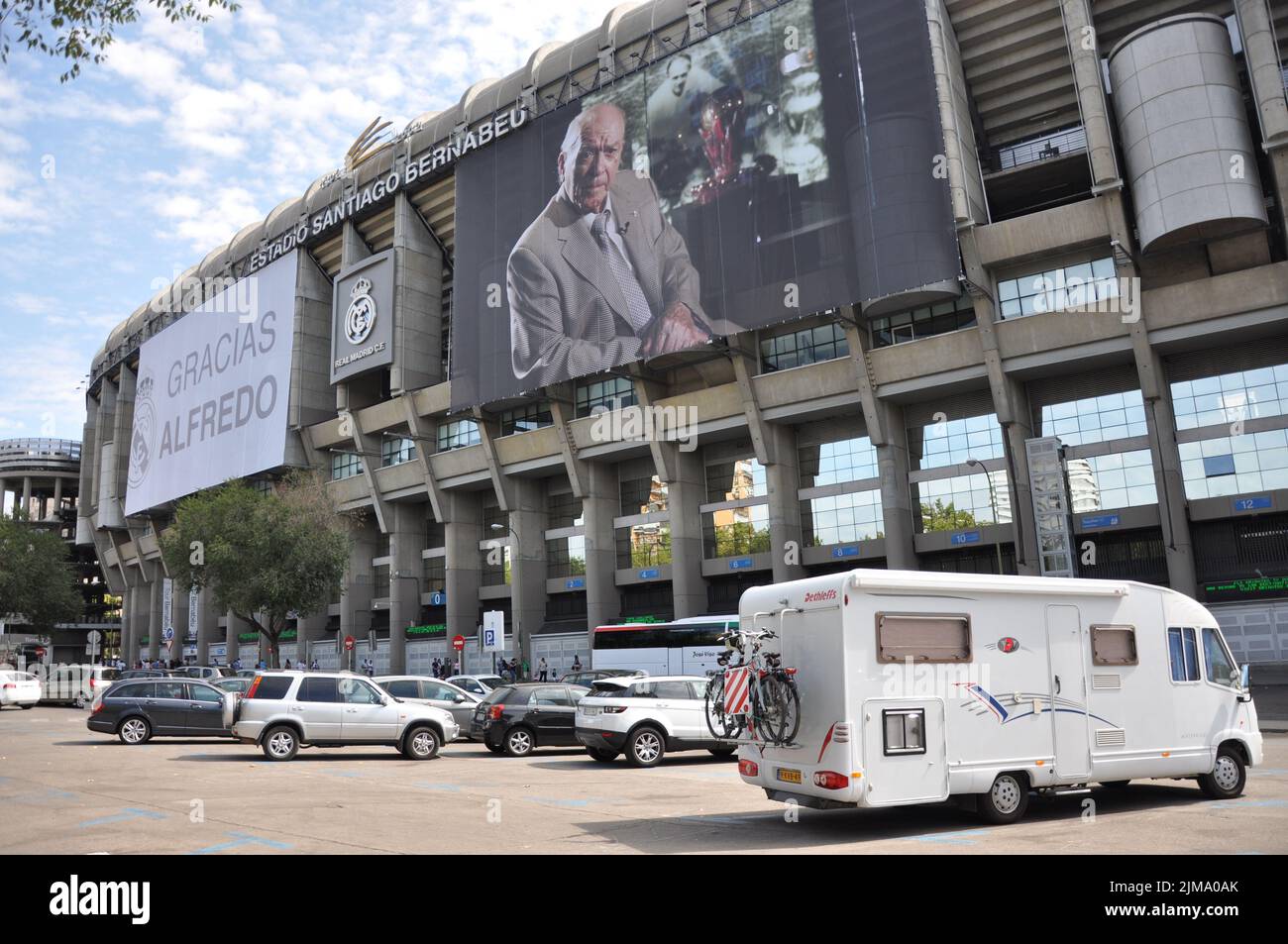 Una facciata esterna dell'Estadio Santiago Bernabeu a Madrid, Spagna Foto Stock