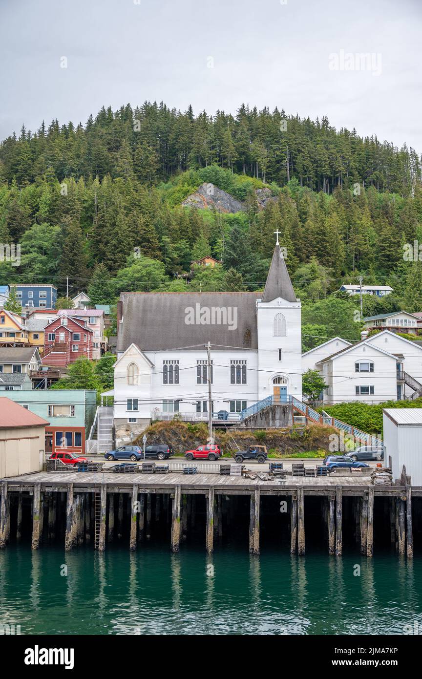 Ketchikan, Alaska - 29 luglio 2022: Viste degli edifici storici in legno nella famosa destinazione di crociera di Ketchikan. Foto Stock