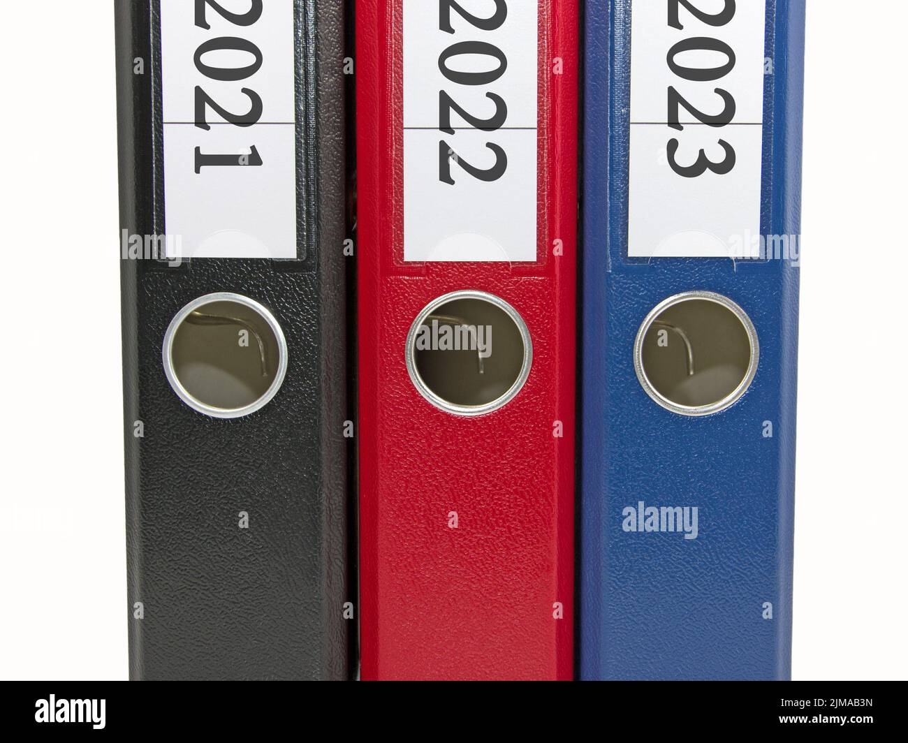 Tre cartelle di file colorate per i documenti d'ufficio per gli anni 2021,2022,2023 Foto Stock