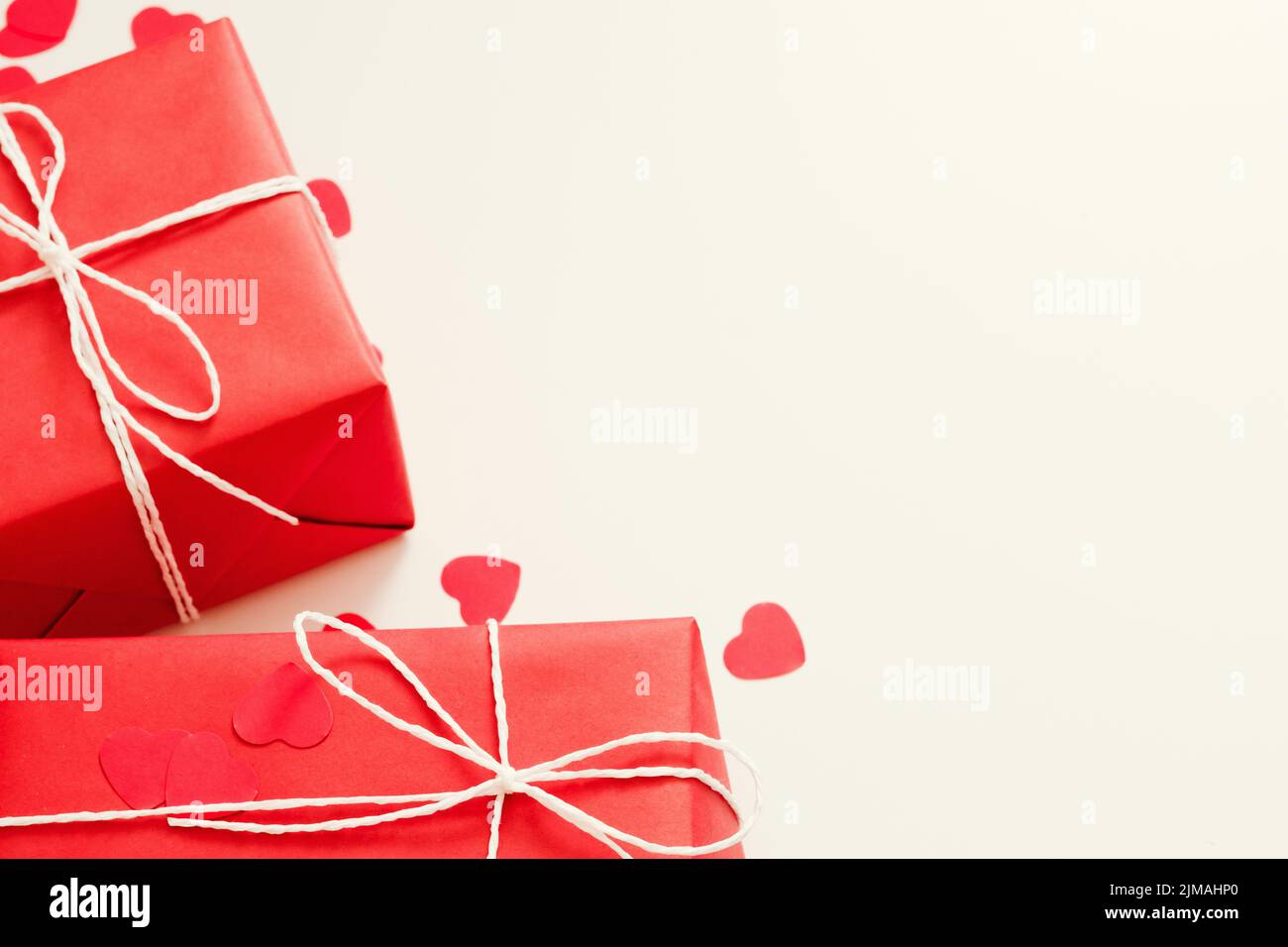 san valentino rosso regalo scatole ornamento cuore Foto Stock