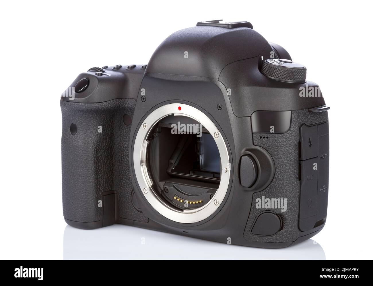 Fotocamera reflex digitale su bianco Foto Stock