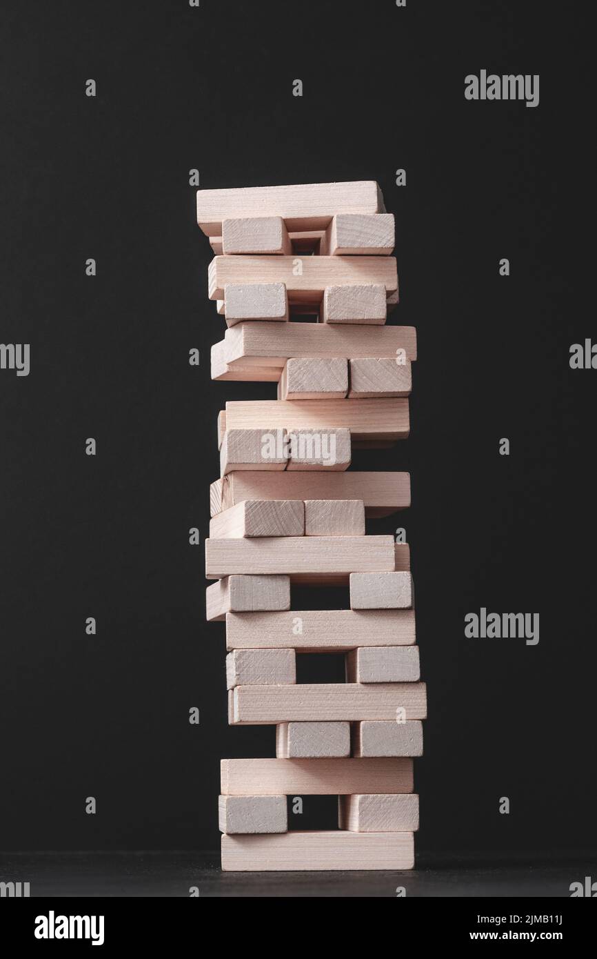 implementazione di un'idea aziendale in legno, stack tower Foto Stock