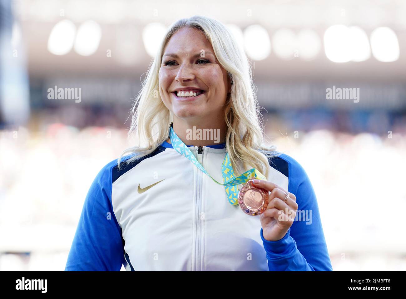 Samantha Kinghorn in Scozia con la sua medaglia di bronzo dopo la finale delle Donne del 53/54 1500m all’Alexander Stadium l’otto giorno dei Giochi del Commonwealth del 2022 a Birmingham. Data foto: Venerdì 5 agosto 2022. Foto Stock