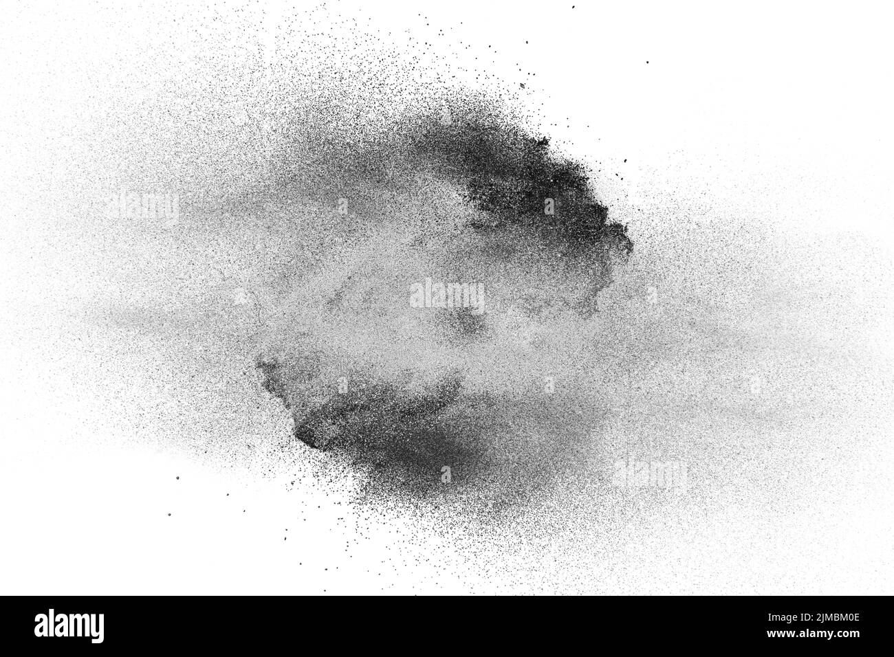 Polvere nera in esplosione su sfondo bianco.Nero a particelle di polvere splash. Foto Stock