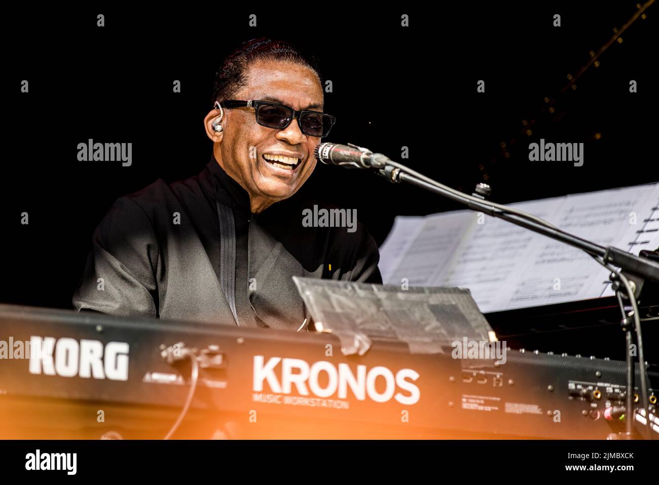 Skanderborg, Danimarca. 05th ago 2022. Il pianista, compositore e musicista jazz americano Herbie Hancock suona un concerto dal vivo durante il festival di musica danese SmukFest 2022 a Skanderborg. (Photo Credit: Gonzales Photo/Alamy Live News Foto Stock