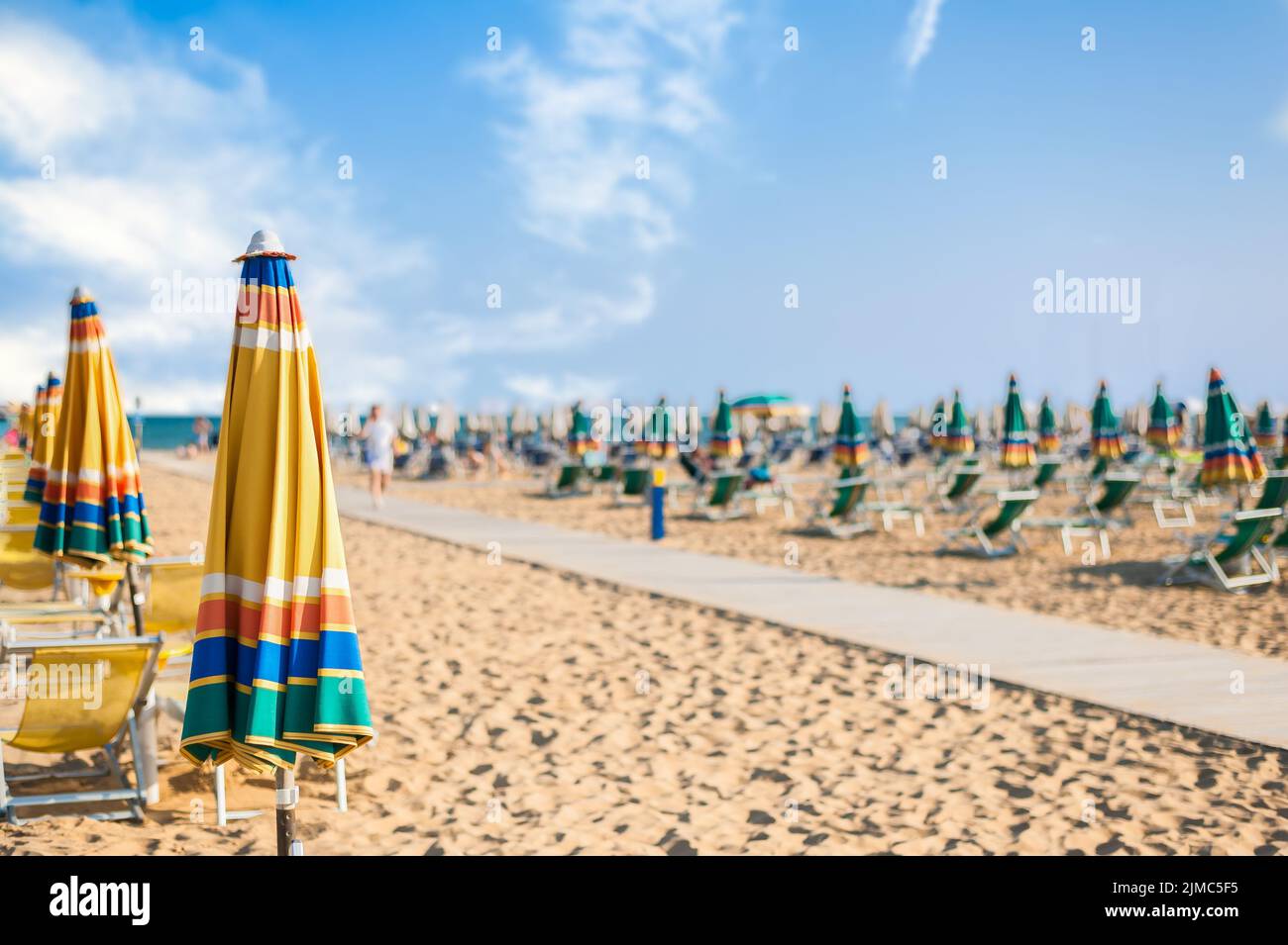 Spiaggia di ombrello per i momenti di relax e sun set beach. Foto Stock