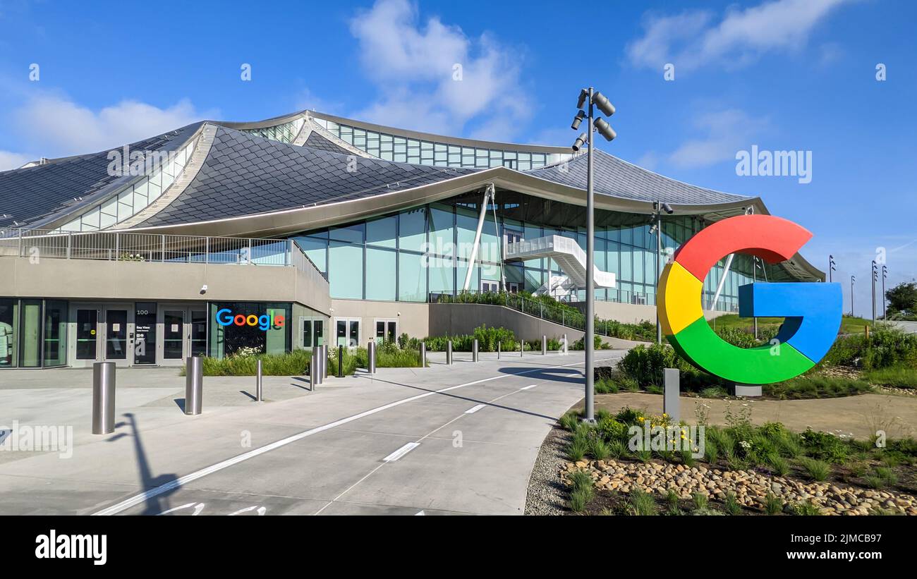 Mountain View, California, USA - 26 maggio 2022: Il nuovo edificio del campus di Google Bay View a Mountain View, California. Foto Stock