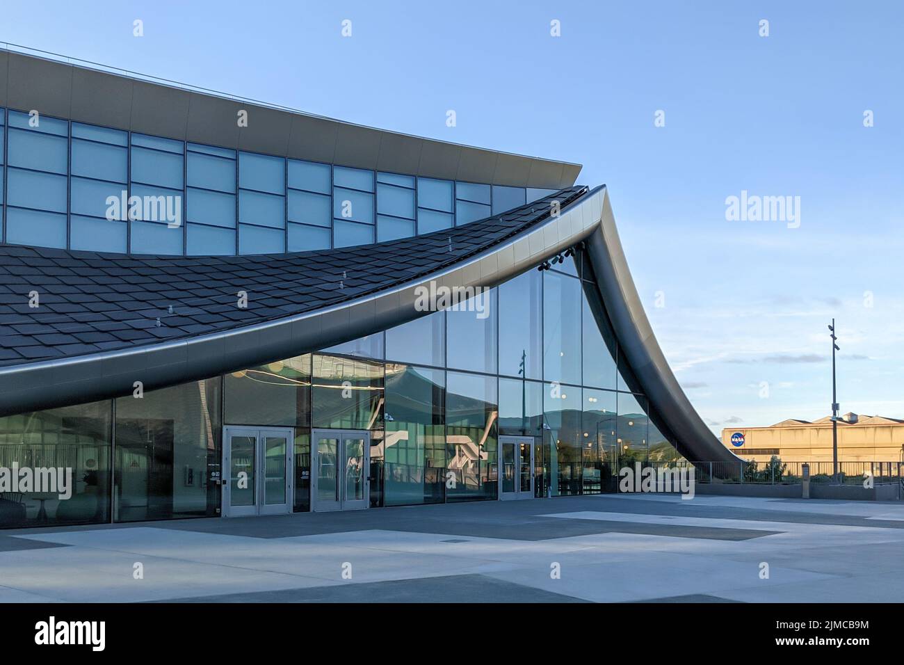 Mountain View, California, USA - 23 maggio 2022: Il nuovo edificio del campus di Google Bay View a Mountain View, California. Foto Stock