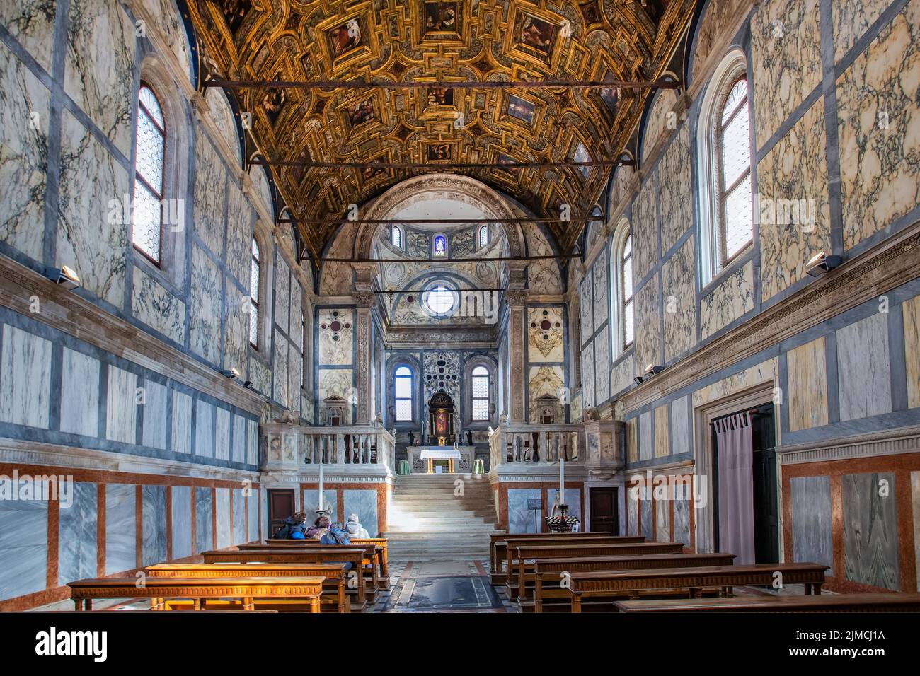 All'interno della Chiesa di Santa Maria dei Miracoli, Venezia, Veneto, Mare Adriatico, Nord Italia, Italia Foto Stock