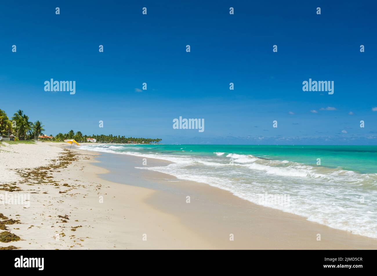 Grande sfondo a tema mare, bel mare con acqua blu turqu Foto Stock