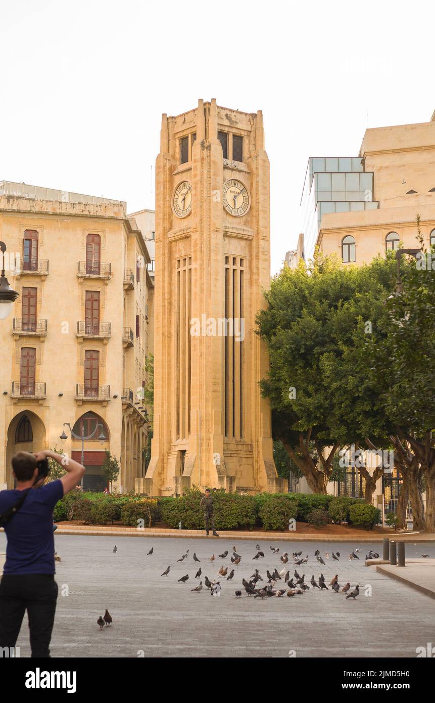 Beirut, Libano, 03 Aprile - 2017: Diverse colombe nel centro cittadino di Beirut Libano, urban pest. Foto Stock