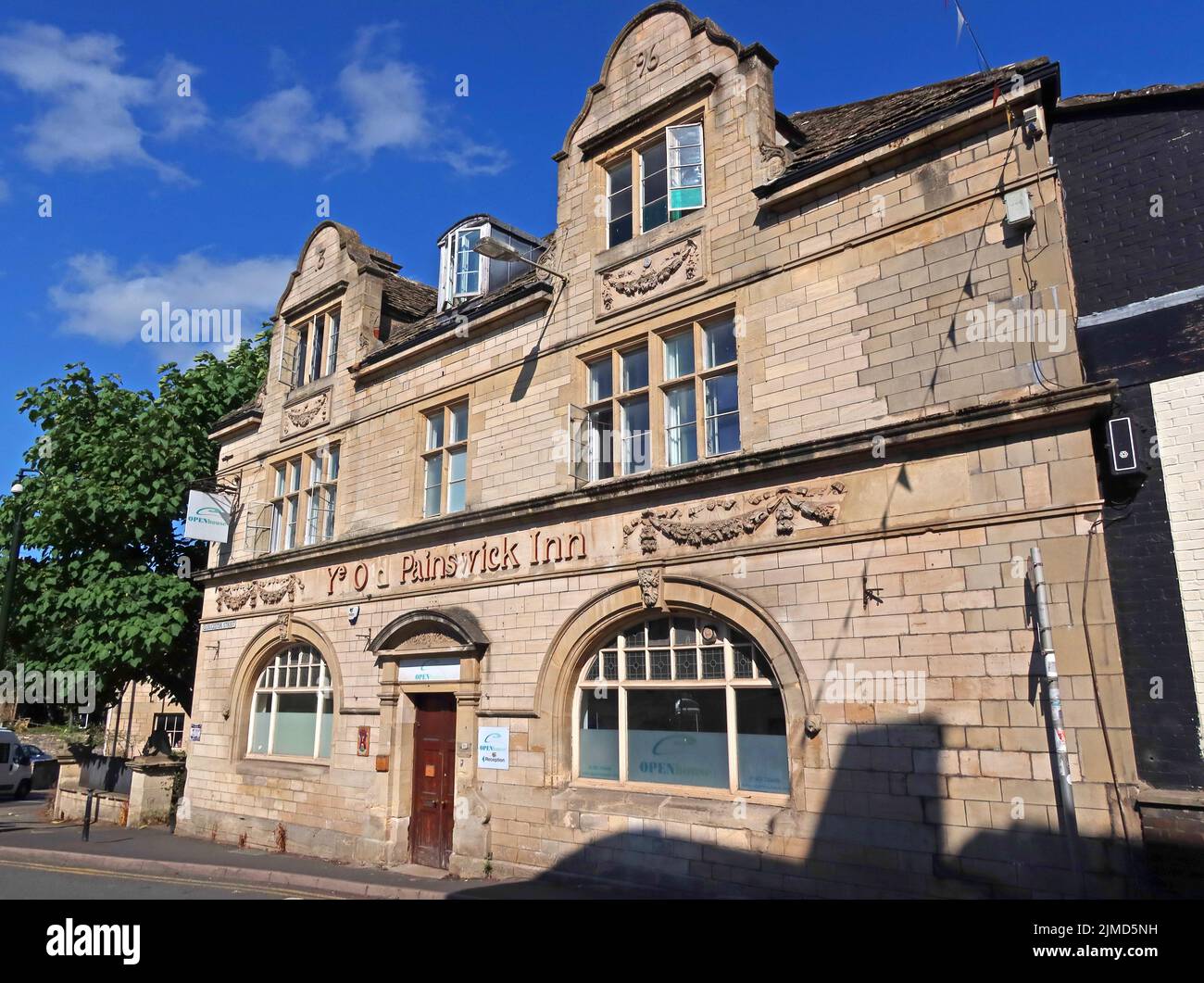 YE Old Painswick Inn, ora The Hall, Gloucester Street, Stroud , Gloucestershire, Inghilterra, Regno Unito, GL5 1QG - 1223601 Grade II listing Foto Stock