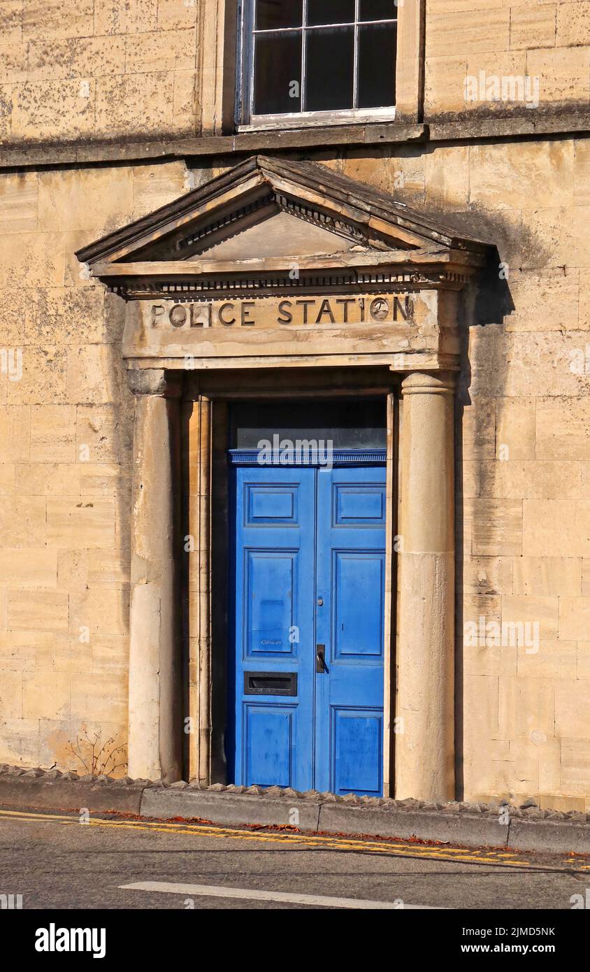 Willow House - Una residenza per Signore, convertita in una stazione di polizia, in Gloucester Street, Stroud, Gloucestershire, Cotswolds, INGHILTERRA, REGNO UNITO, GL5 1QG Foto Stock