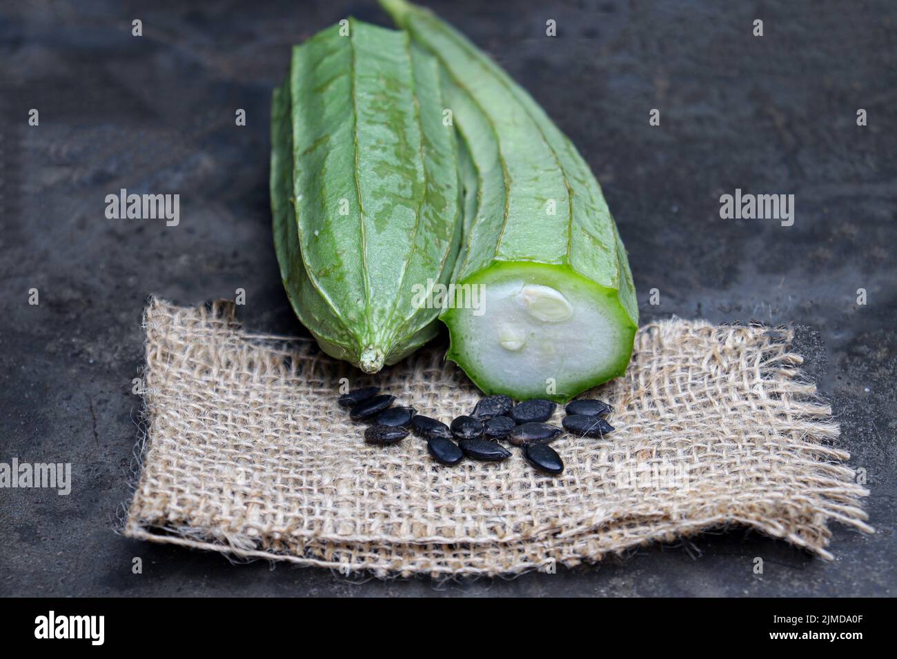 Creste Gourd stock con sementi in azienda agricola per l'agricoltura Foto Stock