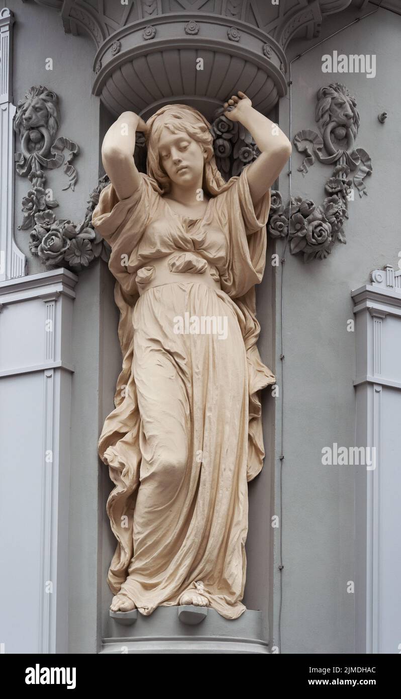Statua femminile a Vienna Foto Stock