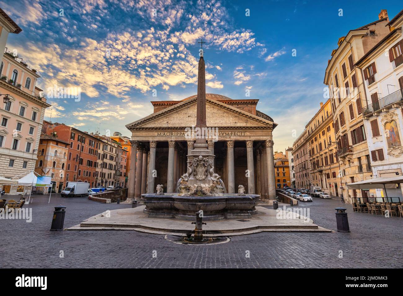 Roma Italia, l'alba dello skyline della città al Pantheon di Roma Foto Stock
