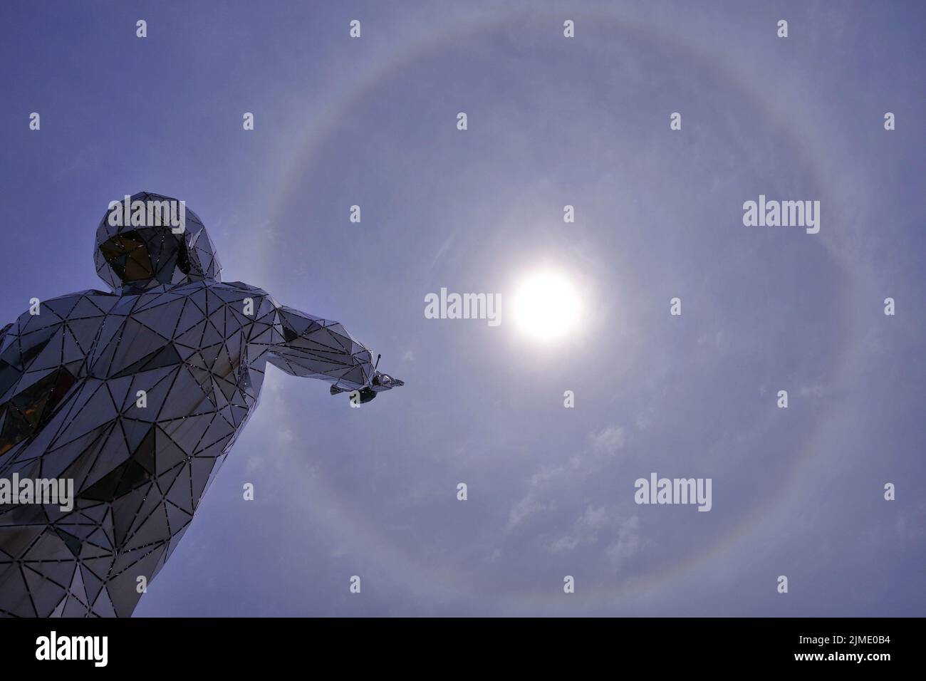 Perfetto fenomeno di Halo solare Foto Stock