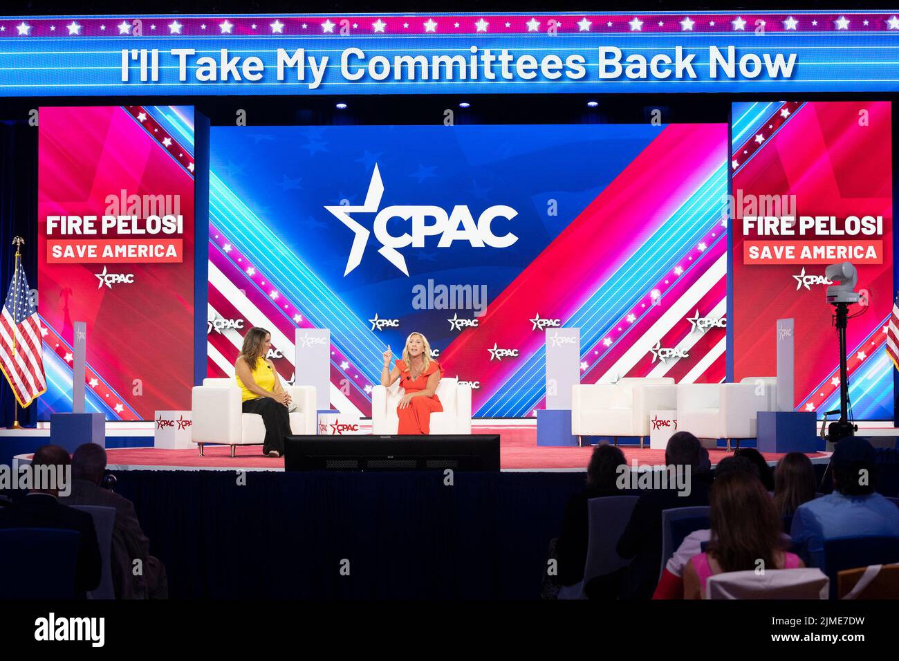 Dallas, Texas, Stati Uniti. 5th ago 2022. Congresso Marjorie Taylor Greene (R) in conversazione con Sara carter durante la conferenza CPAC Texas 2022 all'Hilton Anatole (Credit Image: © Lev Radin/Pacific Press via ZUMA Press Wire) Credit: ZUMA Press, Inc./Alamy Live News Foto Stock