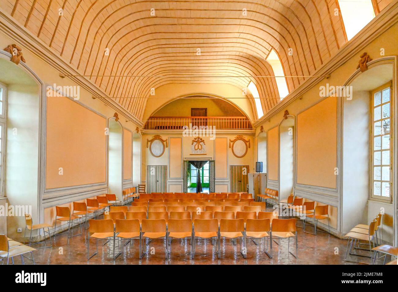 Château de Carrouges è oggi un museo del castello con spettacolari sale d'epoca Foto Stock