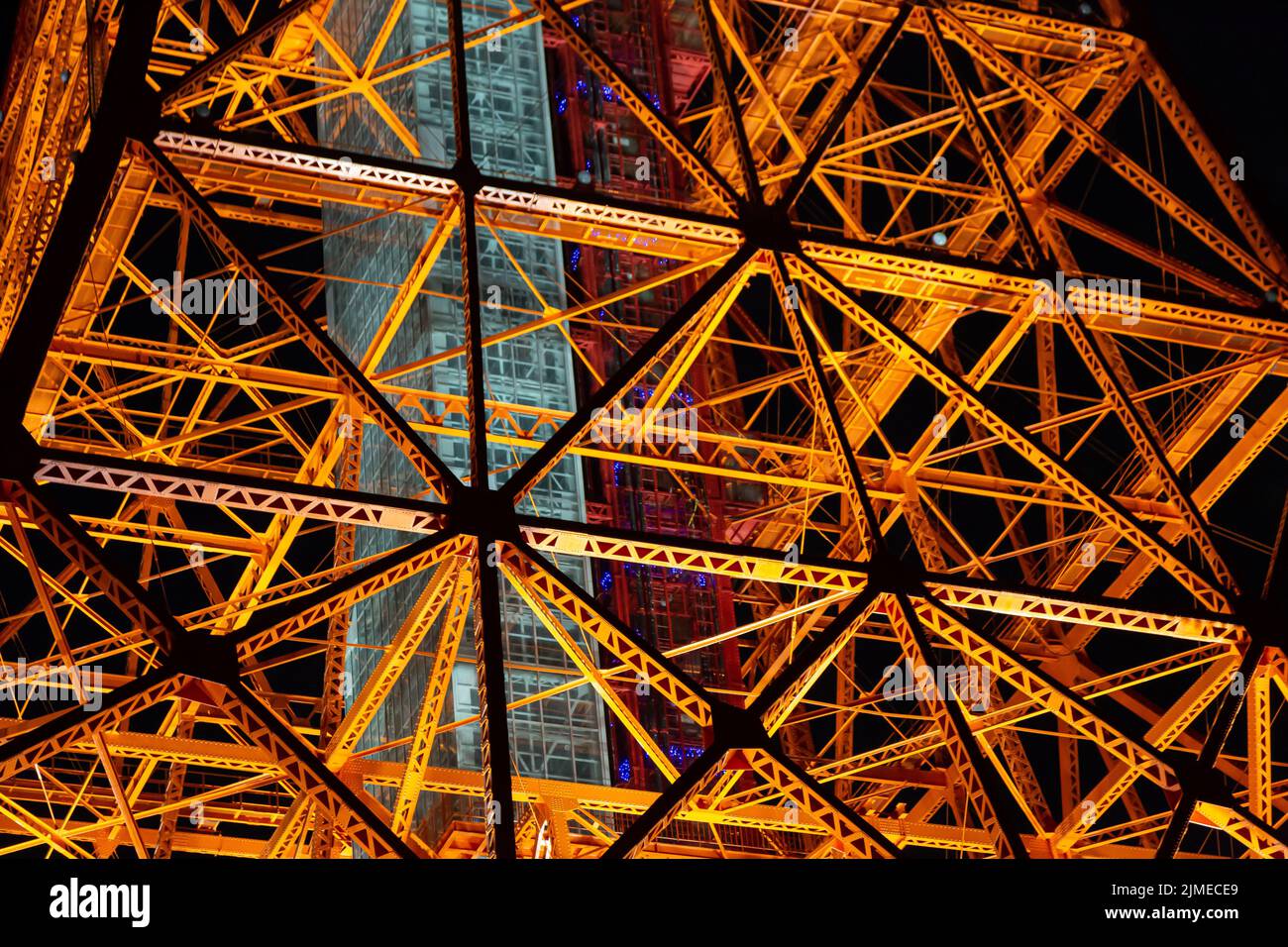 Primo piano di luce e illuminazione della Torre di Tokyo, Tokyo, Giappone Foto Stock