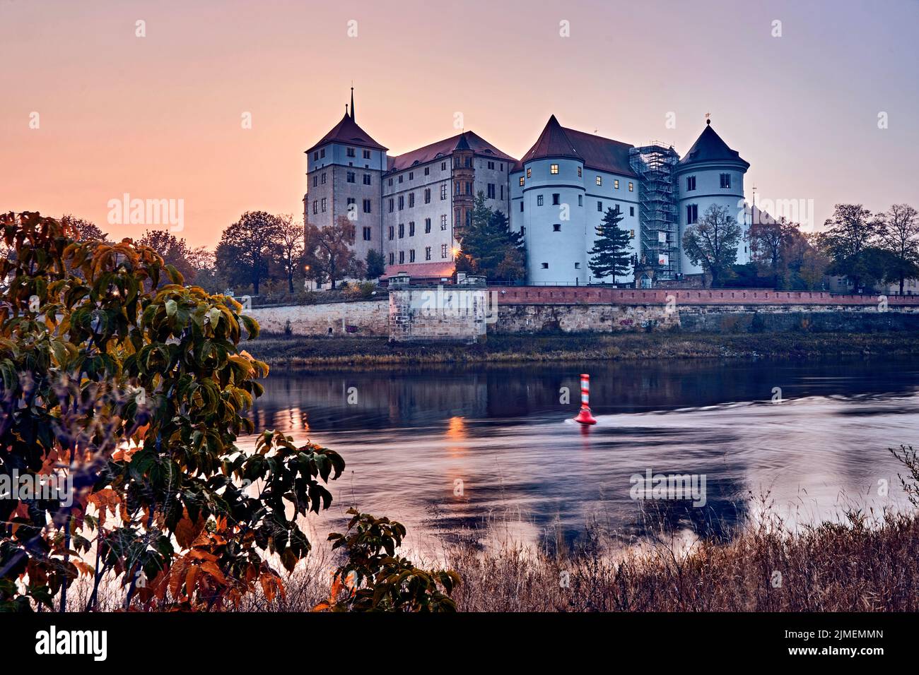 Castello di Hartenfels al tramonto. Foto Stock