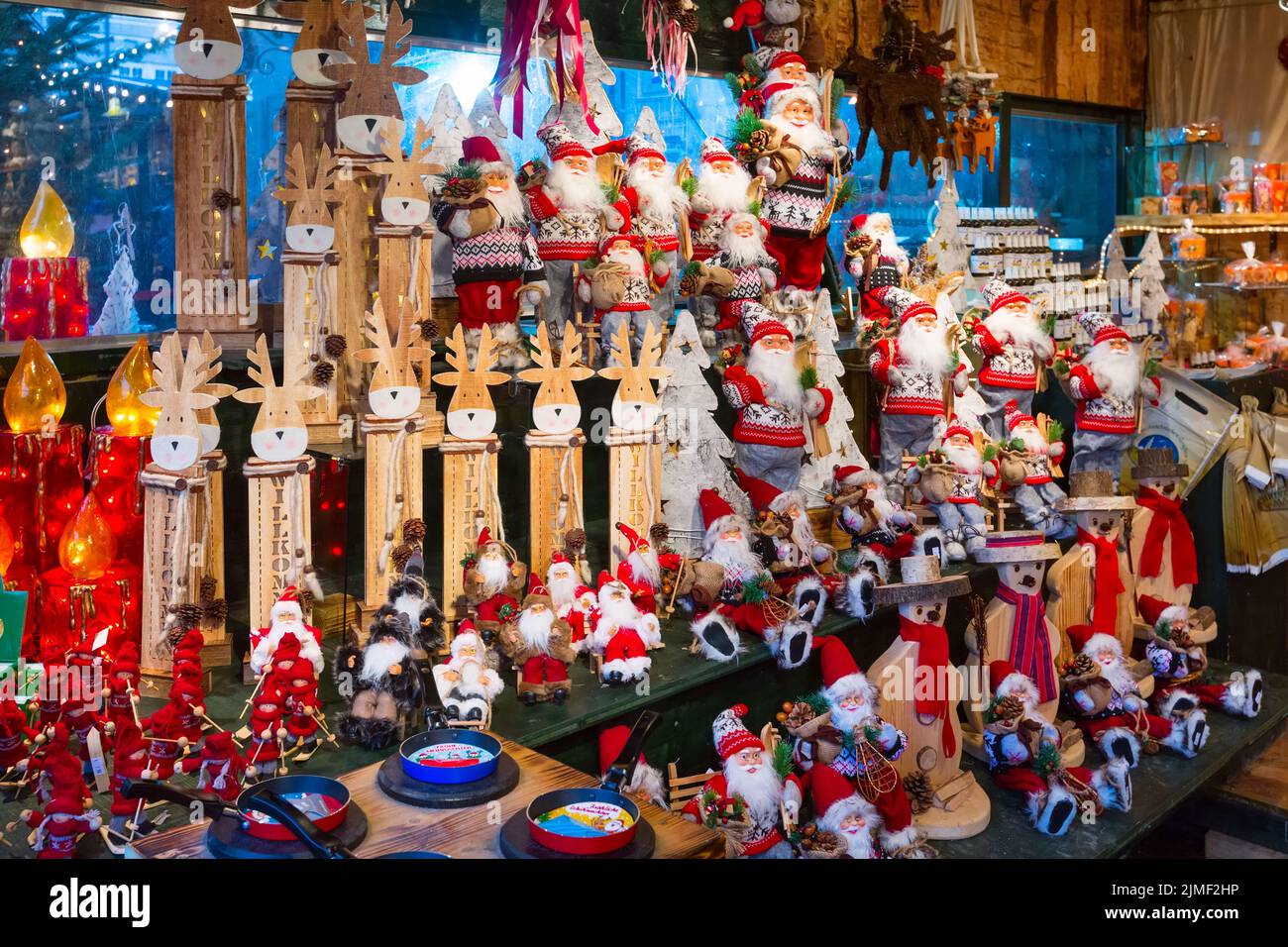 Unione mercatino di Natale in stallo con diversi doni Foto Stock