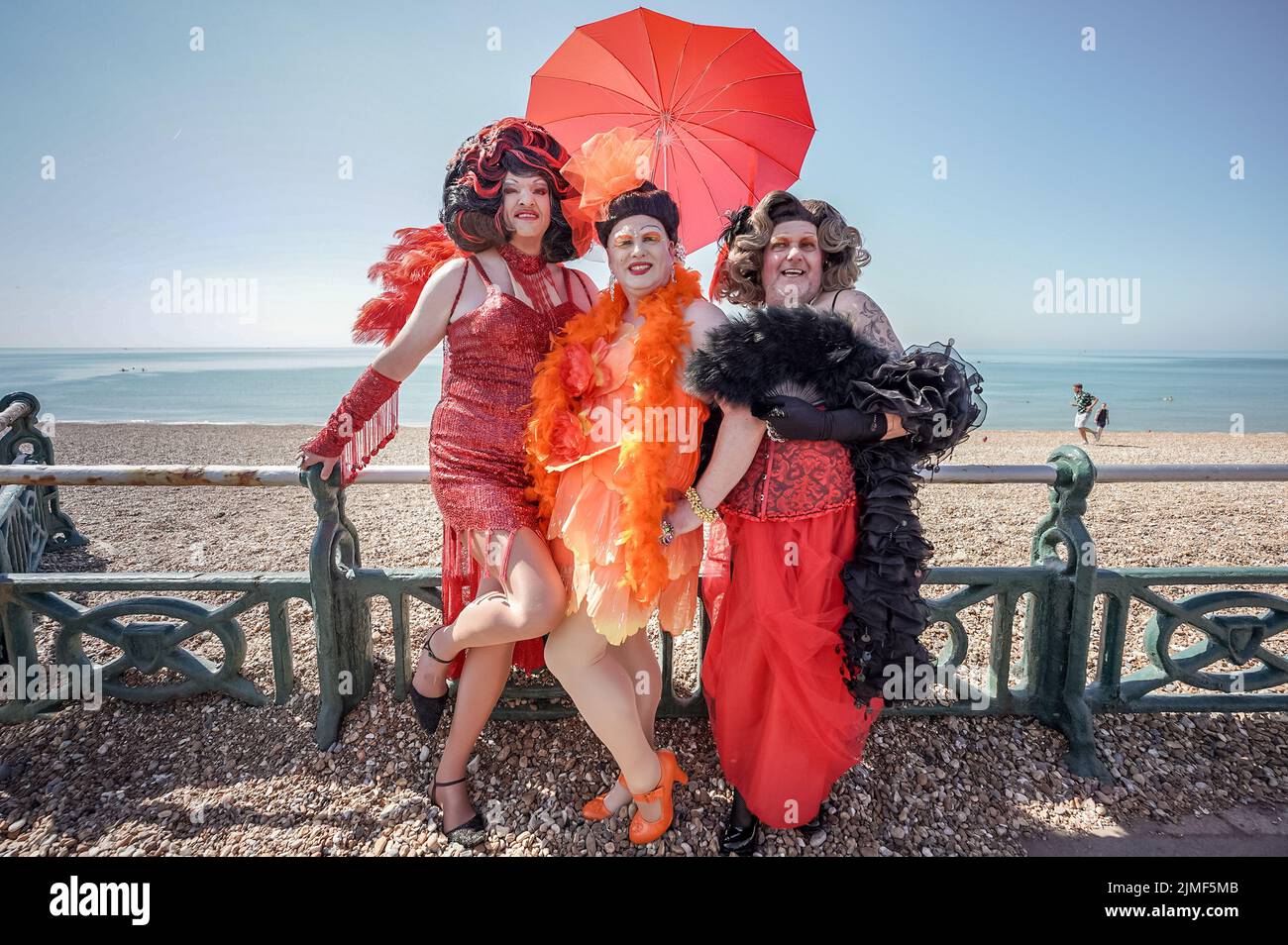 East Sussex, Regno Unito. 6th agosto 2022. Brighton e Hove Pride 2022. Migliaia di persone partecipano alla marcia annuale LGBT+, dai prati di Hove al Preston Park. Credit: Guy Corbishley/Alamy Live News Foto Stock