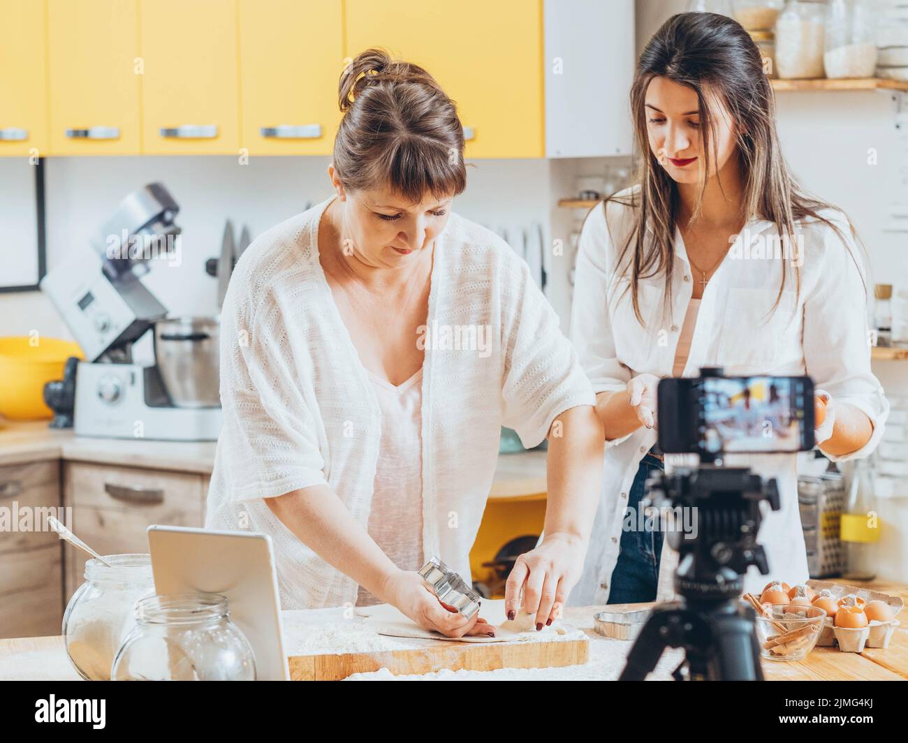 famiglia culinario blog master classe cottura donne Foto Stock