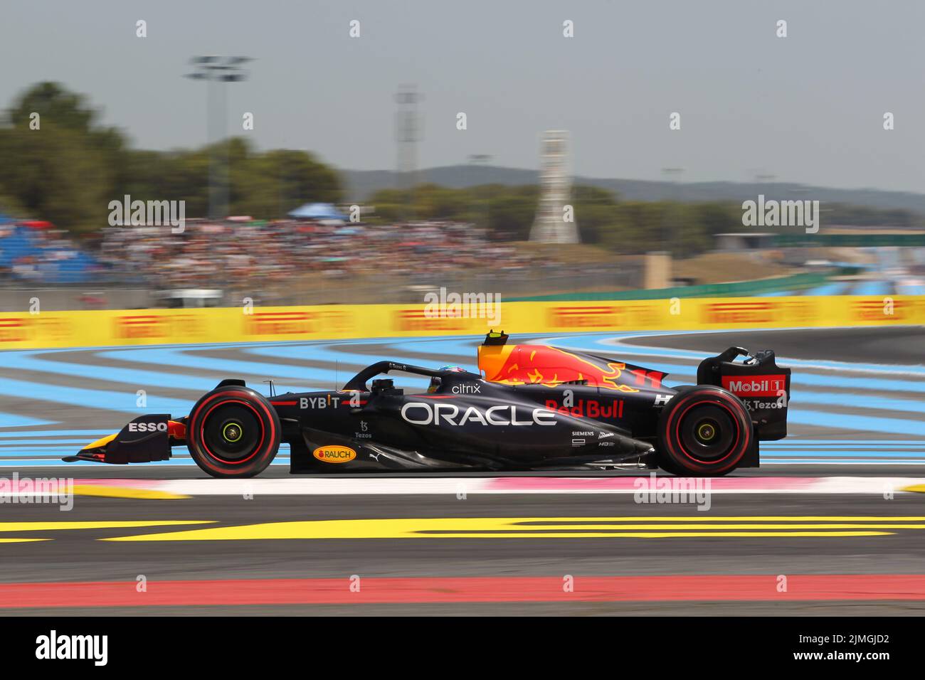 luglio 22 2022 le Castellet, Francia - F1 2022 GP di Francia - prove libere 1 - Sergio Perez (MEX) Redbull Racing RB18 Foto Stock