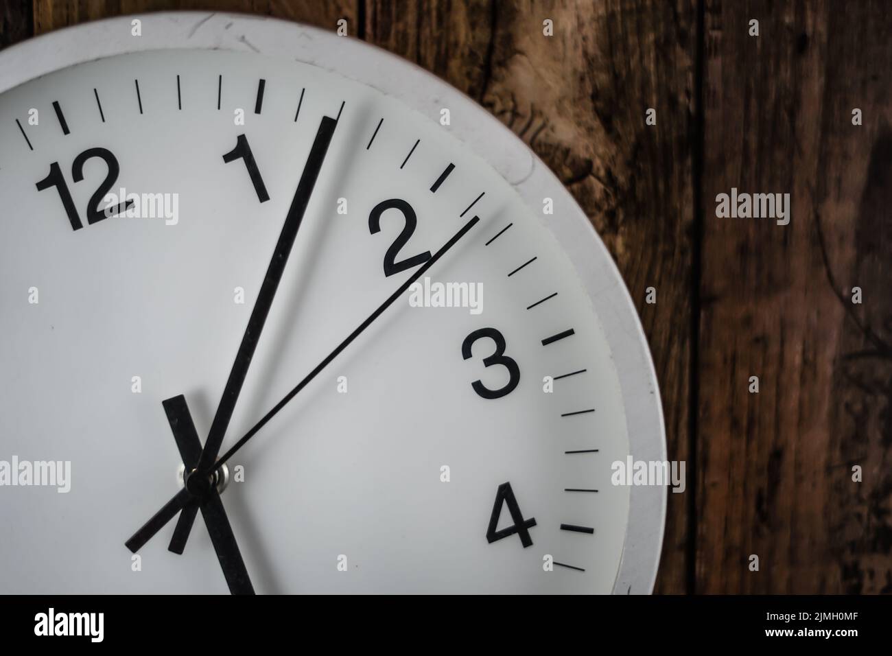 Immagine di un semplice orologio da parete Foto Stock