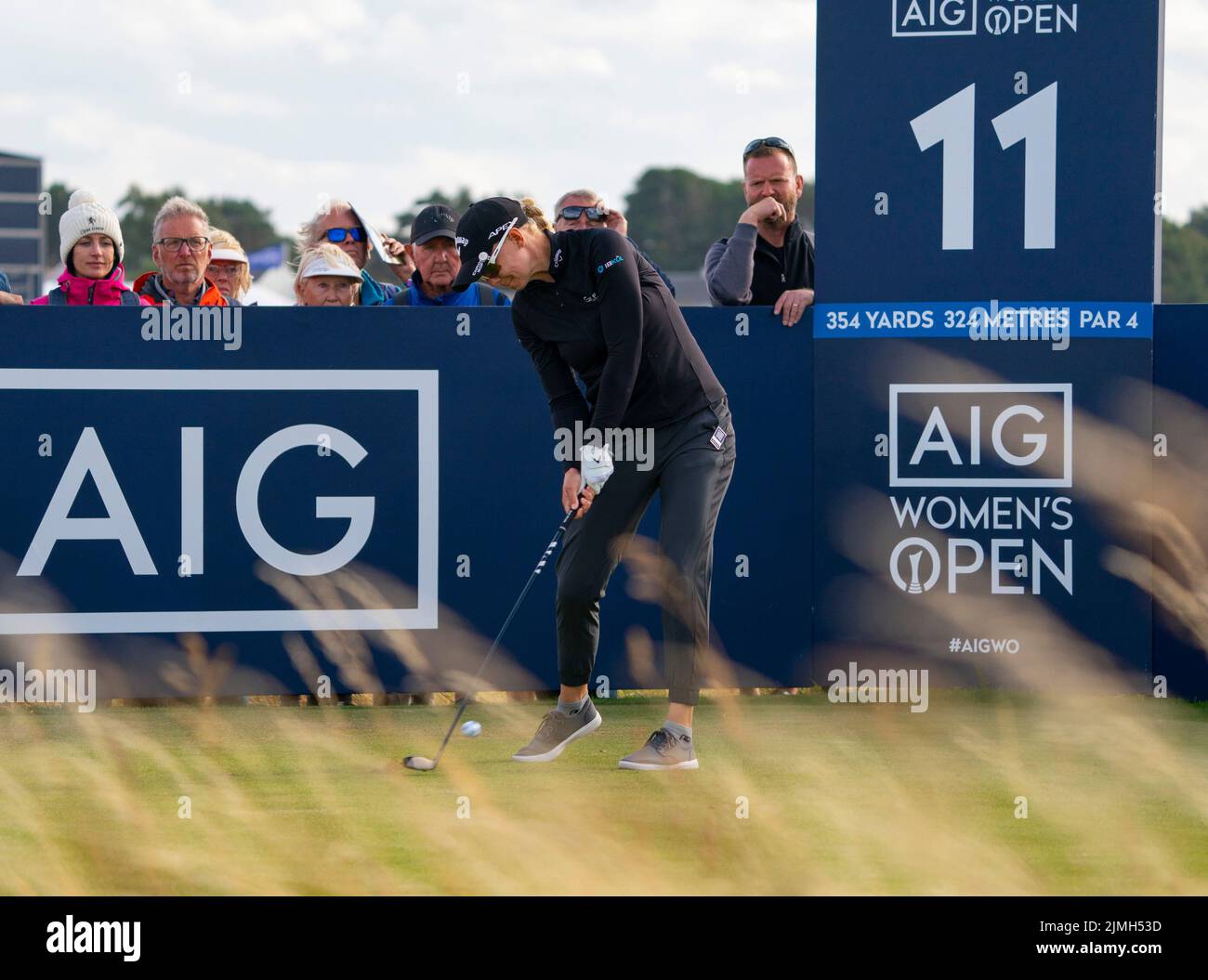 Gullane, Scozia, Regno Unito. 6th agosto 2022. Terza prova del campionato AIG Women’s Open di golf a Muirfield, nella East Lothian. PIC; Madelene Sagstrom si guida sul foro 11th. Iain Masterton/Alamy Live News Foto Stock Gullane, Scozia, Regno Unito. 6th agosto 2022. Terza prova del campionato AIG Women’s Open di golf a Muirfield, nella East Lothian. PIC; Madelene Sagstrom si guida sul foro 11th. Iain Masterton/Alamy Live News Foto Stock