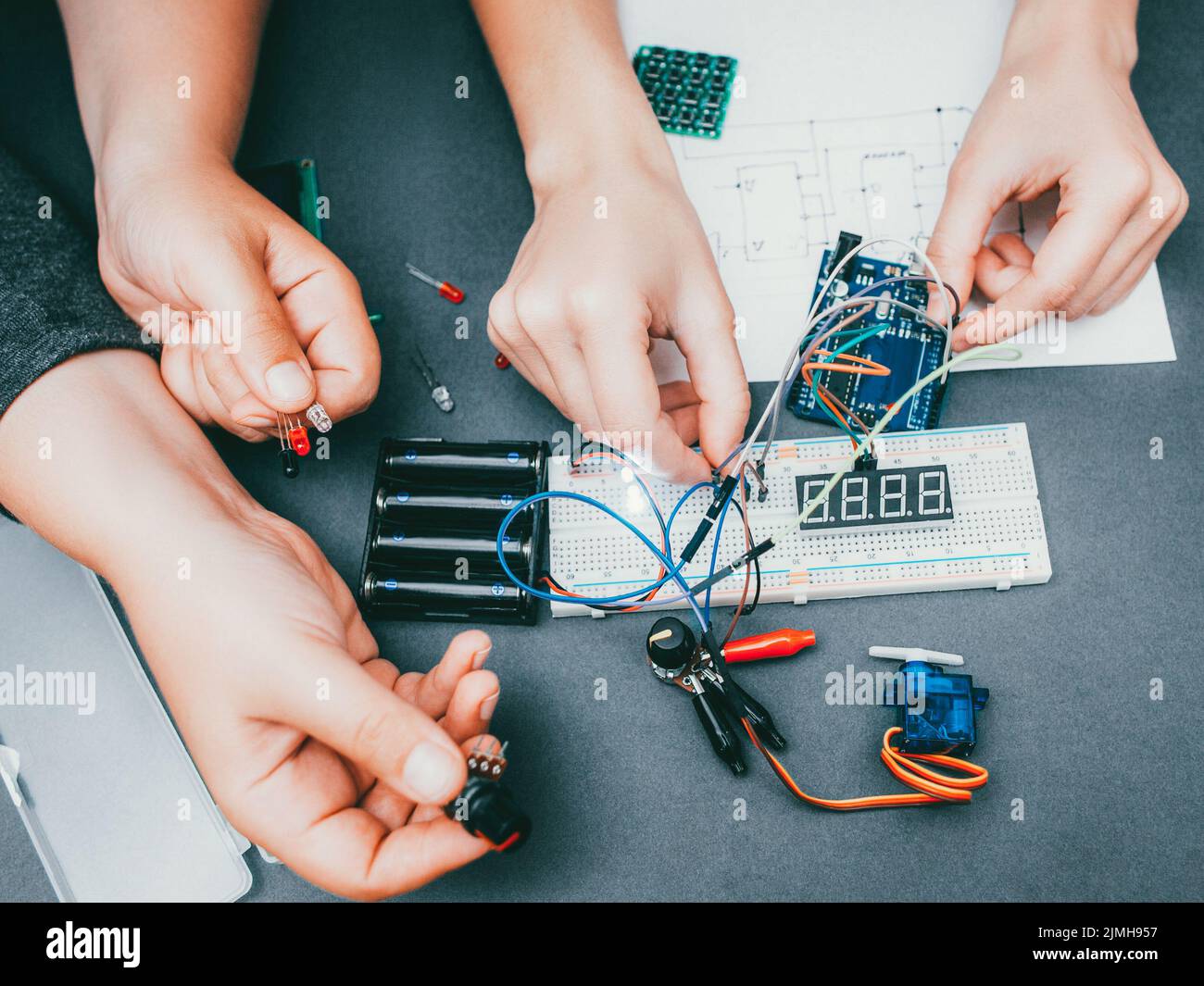 l'elettronica sperimenta le parti dei dispositivi digitali Foto Stock