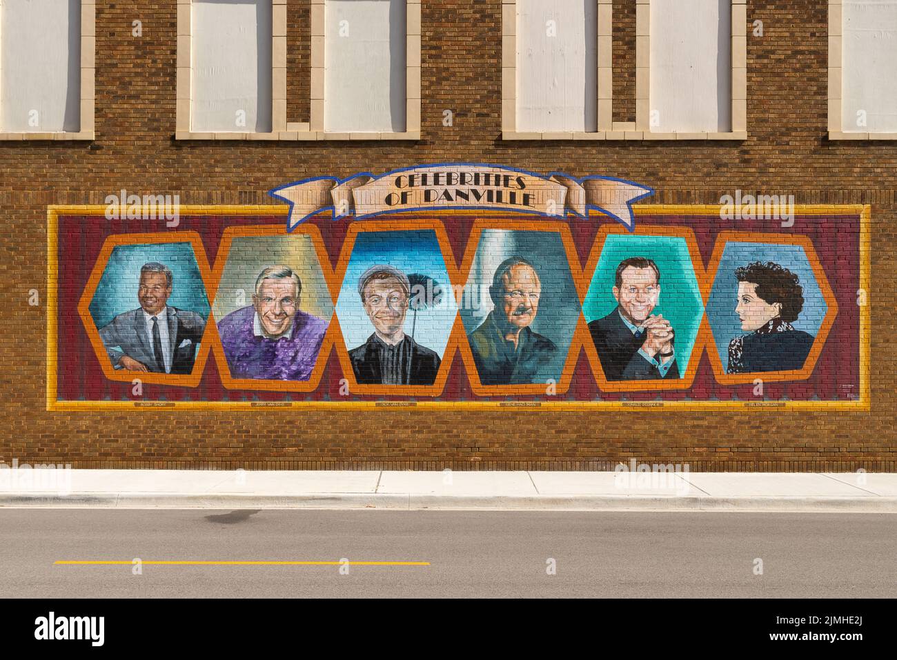 Danville, Illinois - Stati Uniti - 31st luglio 2022: Muro murale muro delle celebrità di Hometown, dall'artista Andy Goretski, nel centro di Danville, Illinois Foto Stock