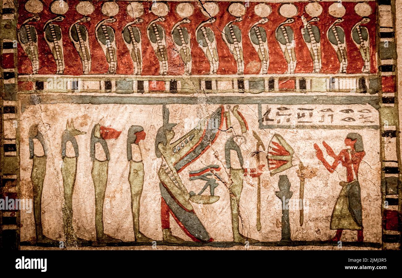 Archeologia egiziana. Antico geroglifico, ca. 580 a.C., con Iside e i quattro figli di Horus Foto Stock