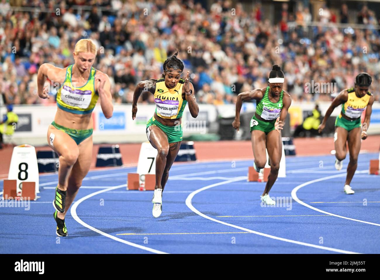 BIRMINGHAM, REGNO UNITO. AGO 6th Elaine Thompson-Herah della Giamaica vince la finale 200m durante l'atletica all'Alexander Stadium di Perry Barr ai Birmingham 2022 Commonwealth Games sabato 6th agosto 2022. (Credit: Pat Scaasi | MI News) Credit: MI News & Sport /Alamy Live News Foto Stock