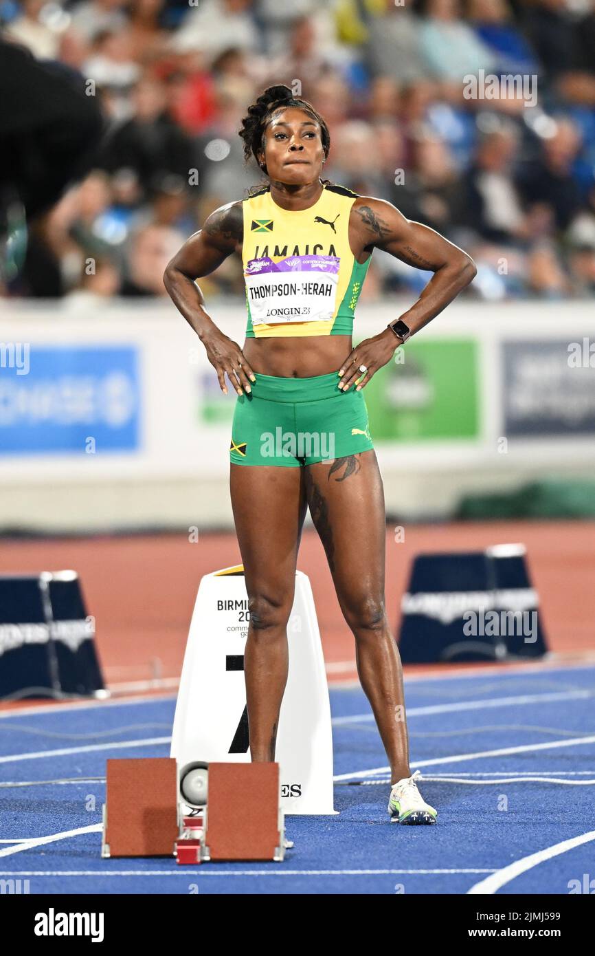 BIRMINGHAM, REGNO UNITO. AGO 6th Elaine Thompson-Herah della Giamaica prima di vincere la finale 200m durante l'atletica all'Alexander Stadium di Perry Barr ai Birmingham 2022 Commonwealth Games sabato 6th agosto 2022. (Credit: Pat Scaasi | MI News) Credit: MI News & Sport /Alamy Live News Foto Stock