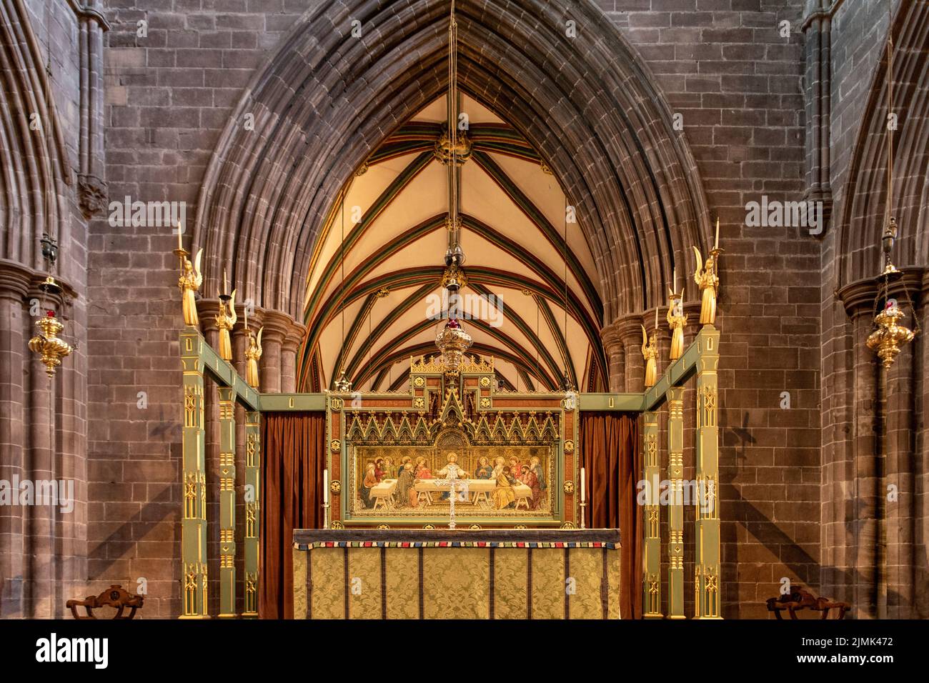 L'altare maggiore nella Cattedrale, Chester, Cheshire, Inghilterra Foto Stock