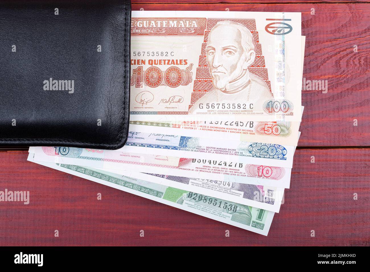 Il denaro in Guatemala nel portafoglio nero Foto Stock