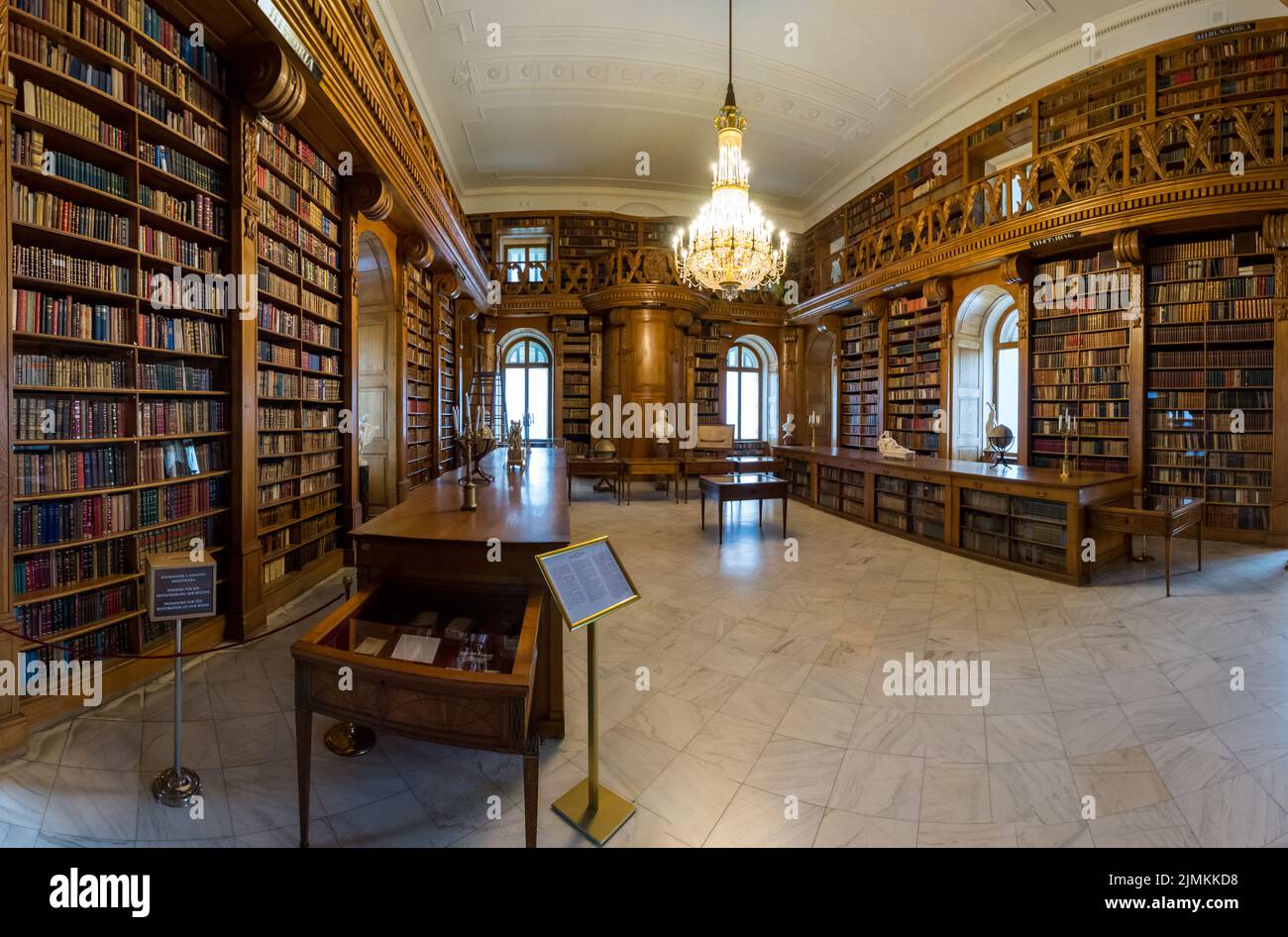 La Biblioteca Helikon con 50000 libri originali raccolti dal 1750 al 1938 nel Museo del Palazzo Helikon (Palazzo Festetics), Keszthely, Ungheria Foto Stock