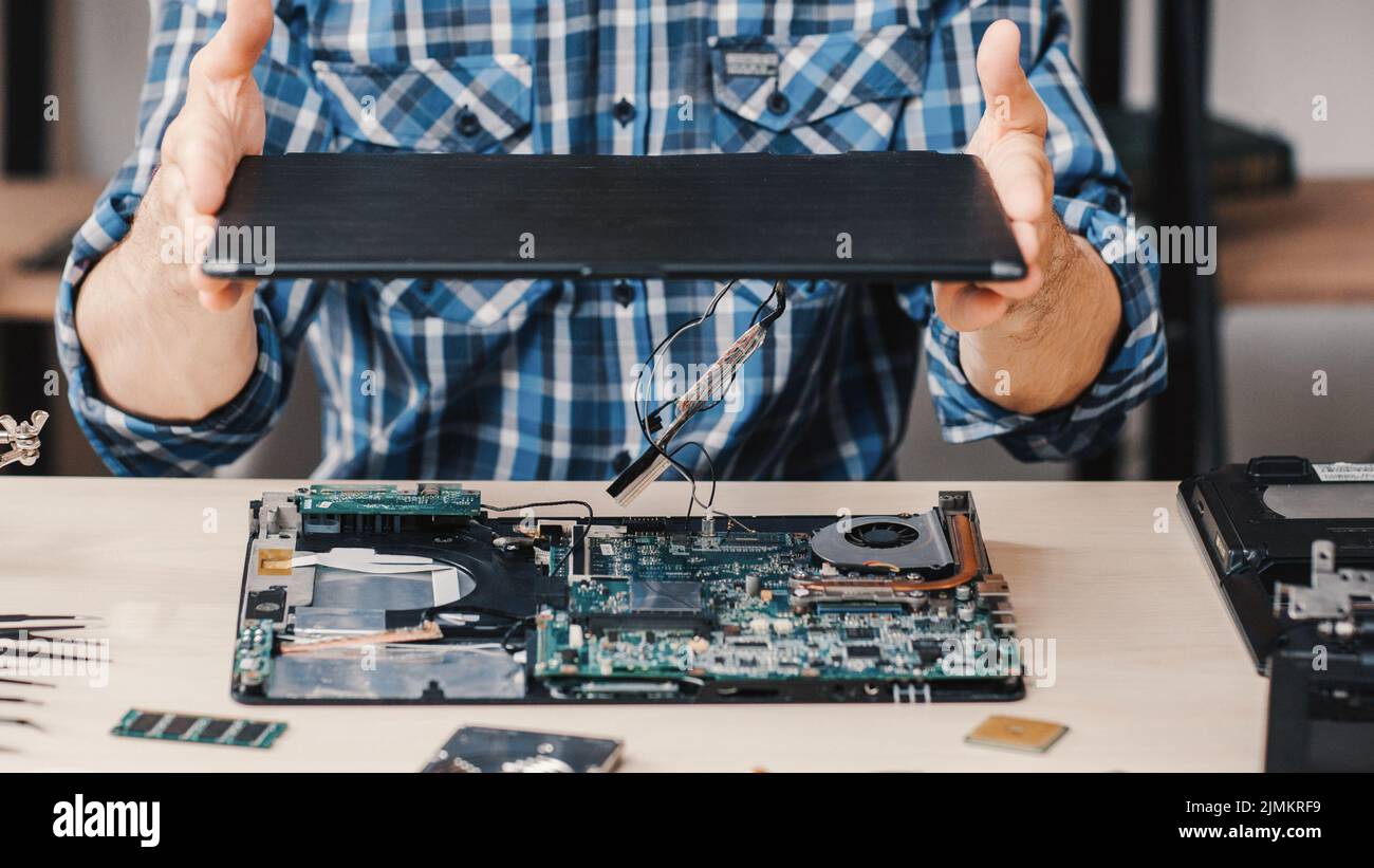 esperienza hardware tecnico componenti notebook Foto Stock