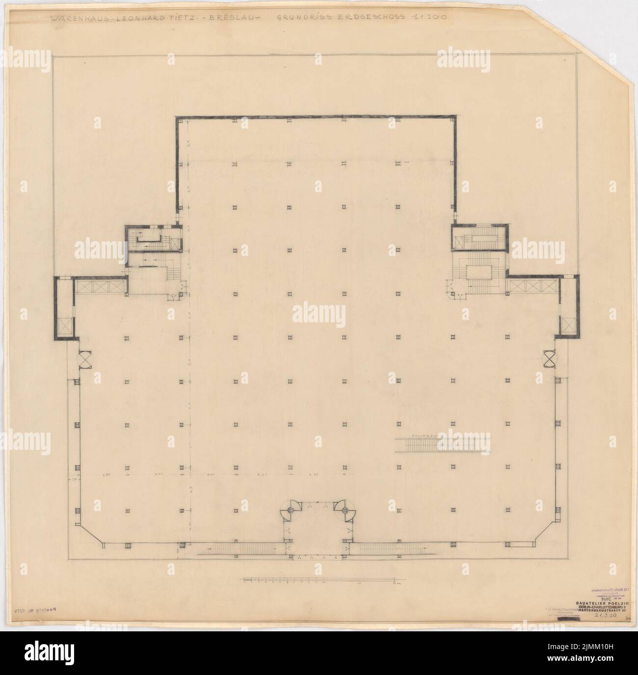 Poelzig Hans (1869-1936), grande magazzino legato a Breslau (21 marzo 1929): 6. Progetto, pianta EG 1: 100. Matita su trasparente, 87,6 x 88,6 cm (inclusi i bordi di scansione) Foto Stock