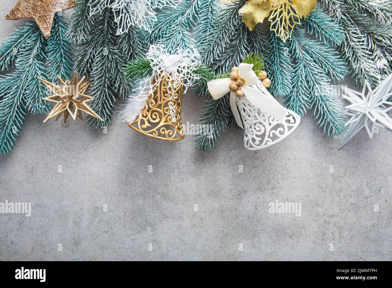 Sfondo decorazione Natale con rami albero sempre verde Foto Stock
