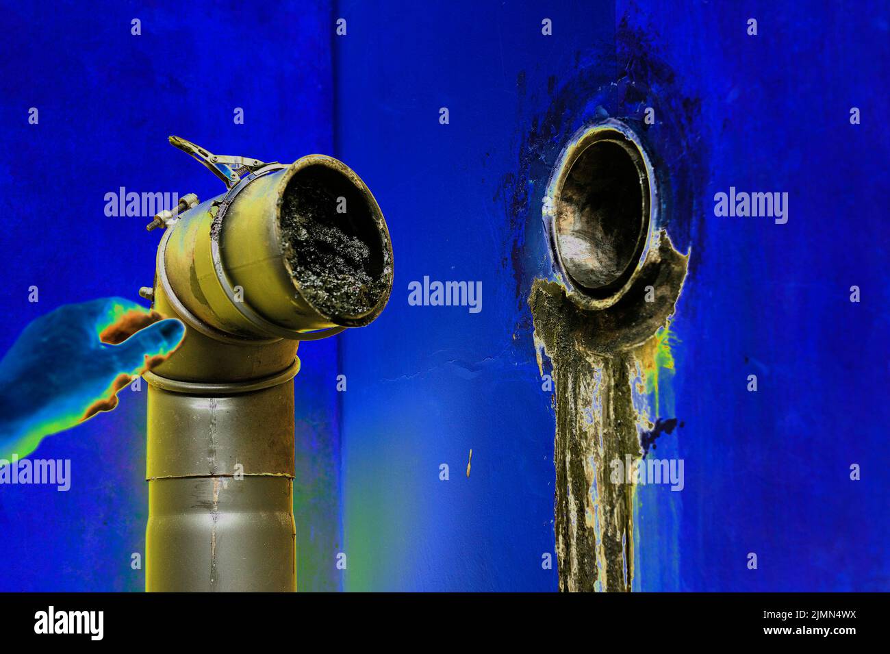 forno, flue, sedimento, combustione, carbonizzazione, gas di scarico, pulizia, riscaldamento, carbone, inquinamento, crisi energetica, affari, Foto Stock